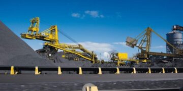 Bước sang năm 2026, với mục tiêu tăng trưởng cao hơn, TKV đang chuyển từ tư duy “ổn định sản lượng” sang tối ưu hiệu quả, xanh hóa khai thác và nâng cao chất lượng tăng trưởng.