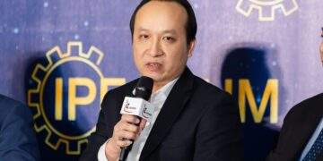 Ông Trương Văn Phong kêu gọi cộng đồng doanh nghiệp “quan tâm và nghiên cứu sâu hơn”, đồng thời bày tỏ mong muốn các nhà đầu tư có thể lựa chọn TP.Hồ Chí Minh là điểm đến trong giai đoạn tới.