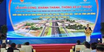 Tan Phu-Bao Loc Expressway launched to cut HCMC-Da Lat travel time down to 3 hours