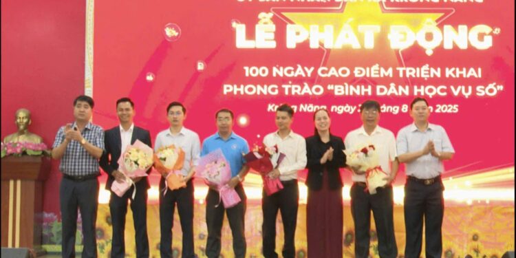 Tạo nền tảng cho chính quyền số và phát triển bền vững