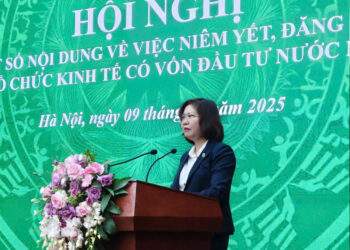 Bà Vũ Thị Chân Phương, Chủ tịch Ủy ban Chứng khoán Nhà nước (UBCKNN) phát biểu tại Hội thảo.