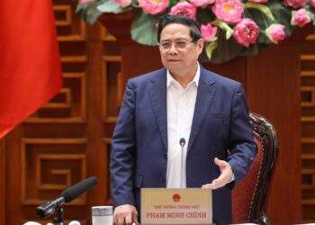 Thủ tướng Chính phủ Phạm Minh Chính phát biểu chỉ đạo tại Phiên họp. Ảnh: VGP