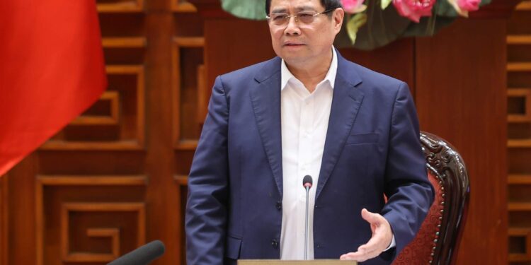 Thủ tướng Chính phủ Phạm Minh Chính phát biểu chỉ đạo tại Phiên họp. Ảnh: VGP