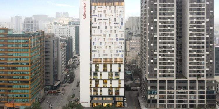 Movenpick Living West Hanoi, số 21 Duy Tân.