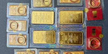 Trong nước tiến đến 154 triệu đồng/lượng, vạch trần quy luật thú vị khiến vàng buộc tăng giá