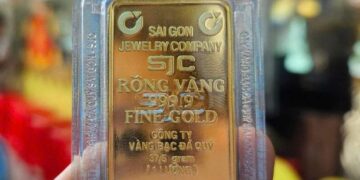 Vàng SJC tiếp tục lập đỉnh chưa từng có 157,2 triệu đồng/lượng, dự báo còn tăng mạnh