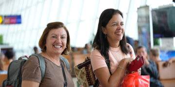 Việt Nam đón trên 19 triệu lượt khách quốc tế, phá vỡ mọi kỷ lục