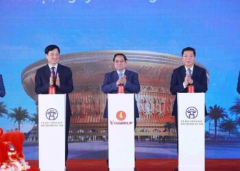 Vingroup cùng lúc khởi công 11 'siêu dự án'