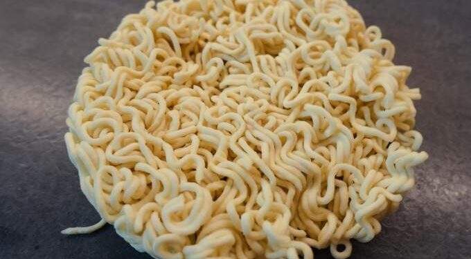 Which Southeast Asian country ranks second worldwide in instant noodle consumption?