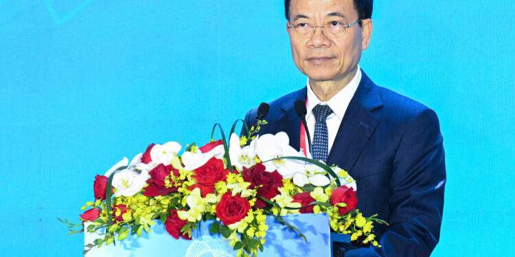 Bộ trưởng Bộ Khoa học và Công nghệ Nguyễn Mạnh Hùng. 