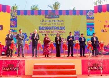 BRIGHTPARK Entertainment Complex opens in Ninh Binh