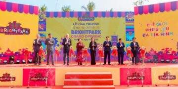 BRIGHTPARK Entertainment Complex opens in Ninh Binh