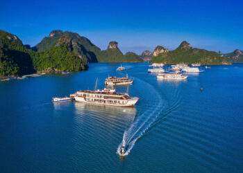 Vịnh Lan Hạ - đảo Cát Bà - Đặc khu Cát Hải, Hải Phòng. Nguồn ảnh: Trần Kỳ.