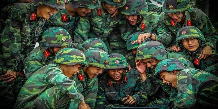 Chính sách thu hút, trọng dụng nhân tài đối với Quân đội nhân dân Việt Nam