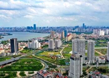 Có nên bán vàng mua bất động sản khi giá vàng lập đỉnh lịch sử?