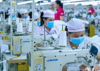 Công ty dệt may tại TPHCM giải thể, hơn 2.000 lao động lo lắng vì Tết cận kề