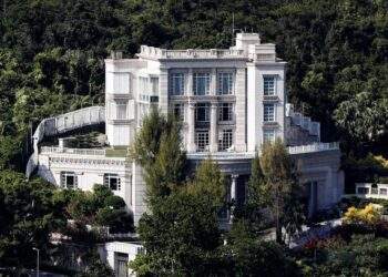 Dead boar found outside mansion of Hong Kong's 2nd richest man Li Ka-shing briefly raises fears