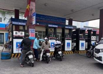 Doanh nghiệp bán lẻ xăng dầu lại "kêu trời" vì chiết khấu thấp kéo dài