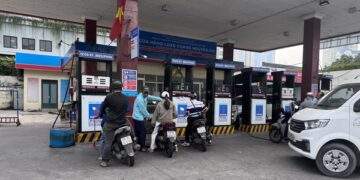 Doanh nghiệp bán lẻ xăng dầu lại "kêu trời" vì chiết khấu thấp kéo dài