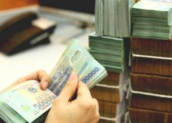 Giải mã lý do ngân hàng đồng loạt tăng lãi suất cho vay