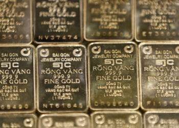 Gold prices continue to fall