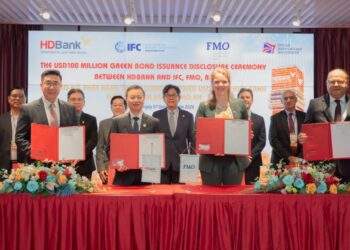 HDBank completes $100 million international green bond scheme