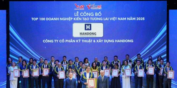 Handong E&C được vinh danh Top 100 Doanh nghiệp kiến tạo tương lai Việt Nam 2025