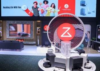 Khi robot hút bụi góp phần giảm áp lực việc nhà dịp tết