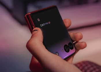 Lenovo tung trợ lý AI Qira, tham vọng 'theo chân' người dùng trên mọi thiết bị