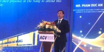 Chủ tịch UBND thành phố Đà Nẵng Phạm Đức Ấn, phát biểu tại lễ khởi công. Ảnh Ngô Anh Văn