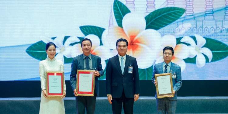 Savan 1, dòng điện xuyên biên giới và vai trò của kinh tế tư nhân