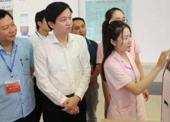 Hội đồng chuyên môn Sở Y tế đánh giá việc triển khai bệnh án điện tử tại Bệnh viện Ung bướu tỉnh Thanh Hóa 