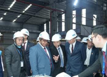 Thủ tướng Vanuatu tham quan nhà máy nhôm Grando