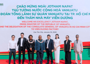 Thủ tướng Vanuatu tham quan nhà máy sản xuất gạo Viễn Dương