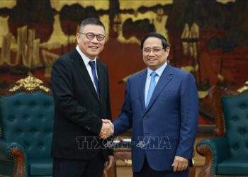 Thủ tướng Phạm Minh Chính tiếp ông Hồng Thiên Chúc, Chủ tịch Tập đoàn Texhong (Trung Quốc). Ảnh: TTXVN.