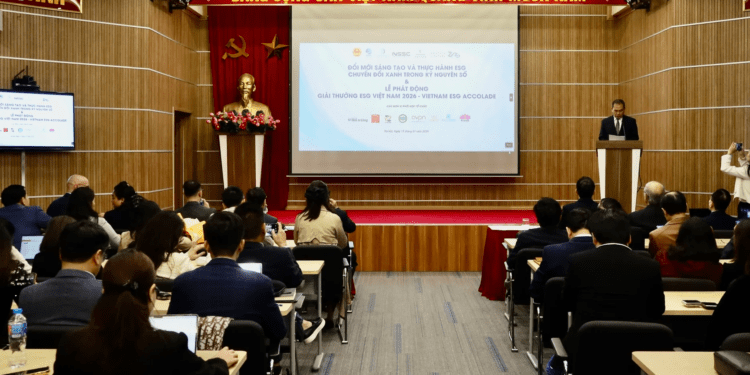 Toàn cảnh hội thảo “Đổi mới sáng tạo và Thực hành ESG: Chuyển đổi xanh trong kỷ nguyên số” ngày 15/1/2026.