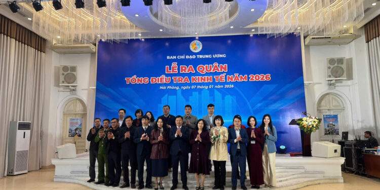 Các đại biểu tại Lễ ra quân.