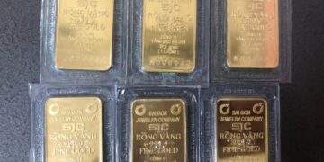 Vàng SJC chạm đỉnh 155,7 triệu đồng/lượng, nhẫn tăng vọt