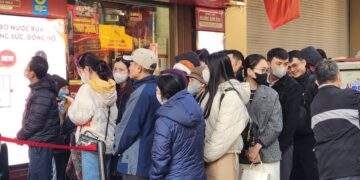 Vàng SJC tăng 10 triệu đồng/lượng sau 2 tuần, chuyên gia cảnh báo nhà đầu tư