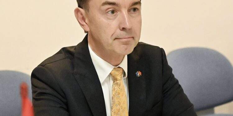 Đại sứ EU Julien Guerrier chia sẻ tại buổi họp báo.