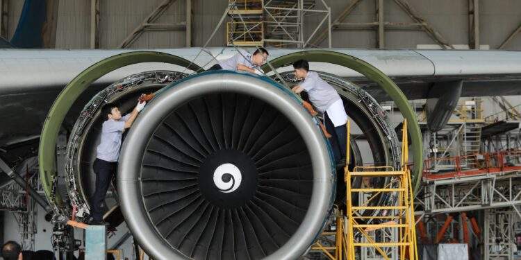 Phần lớn các tiêu chí đánh giá khắt khe của AirlineRatings được duy trì nhất quán qua nhiều năm, bao gồm tỷ lệ sự cố trên tổng số lượng chuyến bay, độ tuổi đội bay, các sự cố nghiêm trọng, công tác huấn luyện phi công và các cuộc đánh giá an toàn.