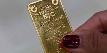 Vietnam the only Southeast Asian country to see gold sales decline in 2025