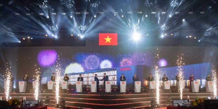 Viettel starts construction of semiconductor chip production plant