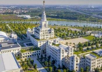 Vingroup đào tạo 20.000 nhân tài AI thực chiến, phụ cấp 8 triệu đồng/tháng