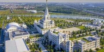 Vingroup đào tạo 20.000 nhân tài AI thực chiến, phụ cấp 8 triệu đồng/tháng