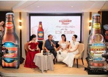 Nghệ nhân Vũ Văn Hiền luôn giữ quan điểm nhất quán khi làm nghề. Ảnh: 1689 BECKENT BAUER.