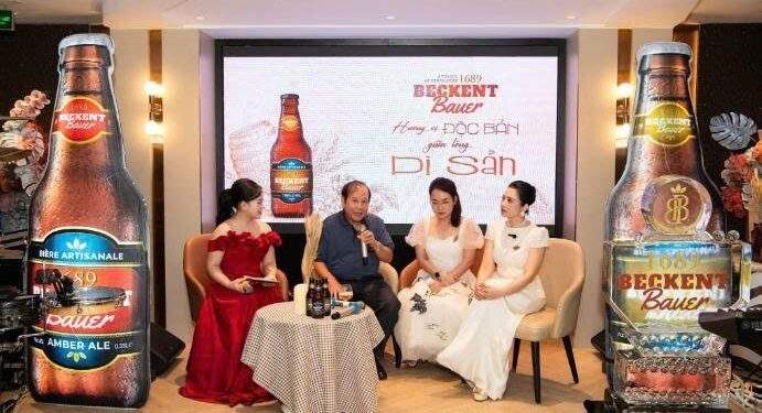 Nghệ nhân Vũ Văn Hiền luôn giữ quan điểm nhất quán khi làm nghề. Ảnh: 1689 BECKENT BAUER.