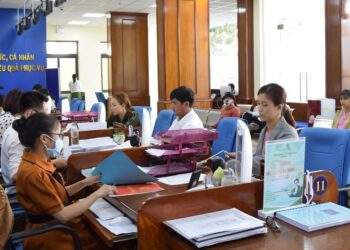 Thực hiện các giải pháp đột phá về cải cách thể chế, cắt giảm, đơn giản hóa thủ tục hành chính.