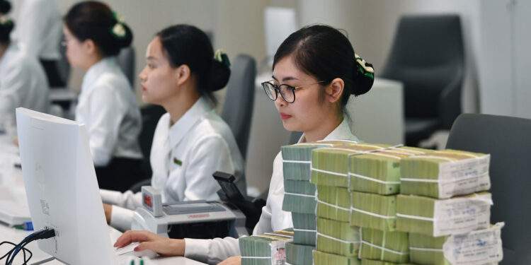 Cô gái lương 40 triệu/tháng, 6 năm đi làm không để dành nổi 100 triệu đồng