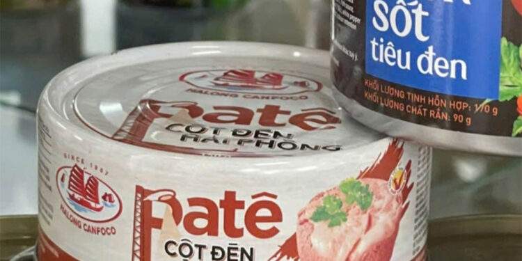 Công ty làm 'Patê Cột đèn Hải Phòng' báo lỗ nặng; lãi suất qua đêm nhảy lên 17%